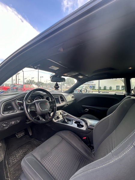 Dodge Challenger 2dr Cpe SXT 2019 Dodge Challenger 2dr Cpe SXT 2019
