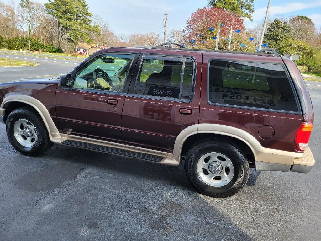 Used 2000 Ford Explorer Eddie Bauer 4WD for Sale in New Church VA 23415
