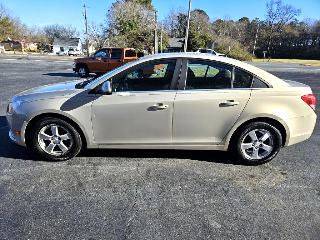 Chevrolet Cruze 1LT 2011