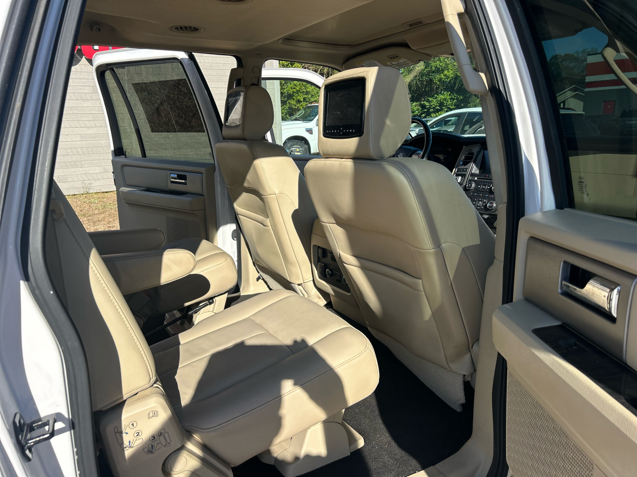 Ford Expedition EL 4WD 4dr Limited 2015 Ford Expedition EL 4WD 4dr Limited 2015