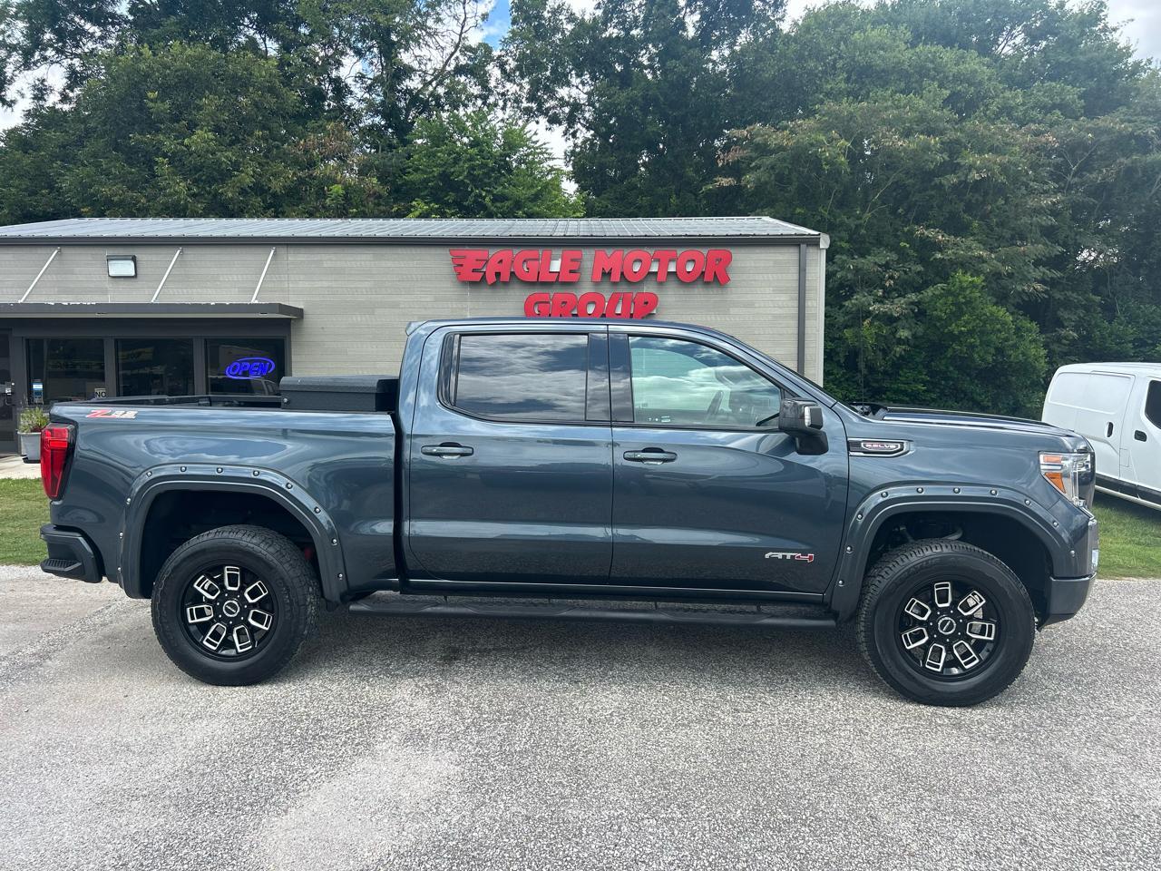 2020 GMC Sierra 1500 4WD Crew Cab 147" AT4