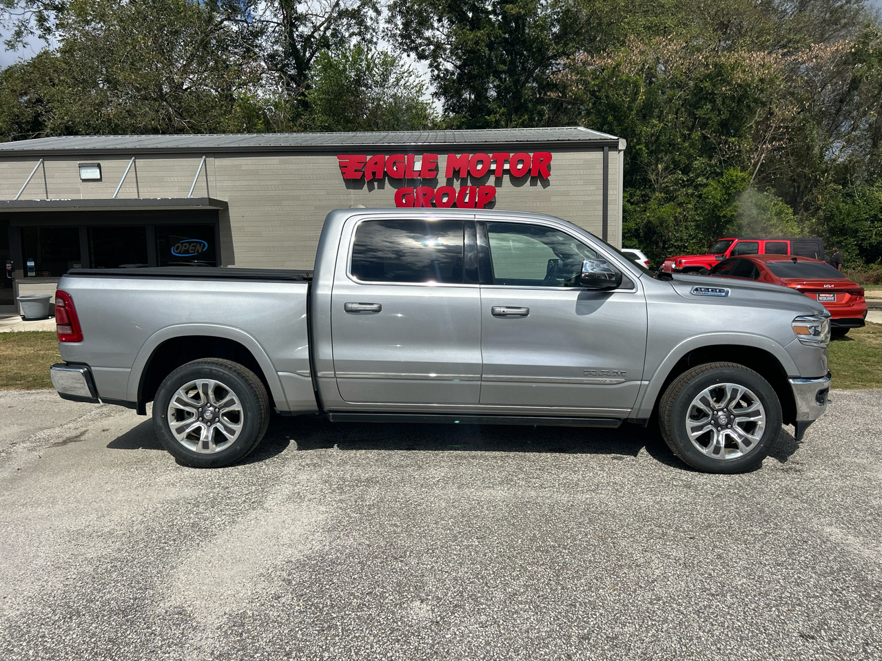 2023 RAM 1500 Limited 4x4 Crew Cab 5'7" Box