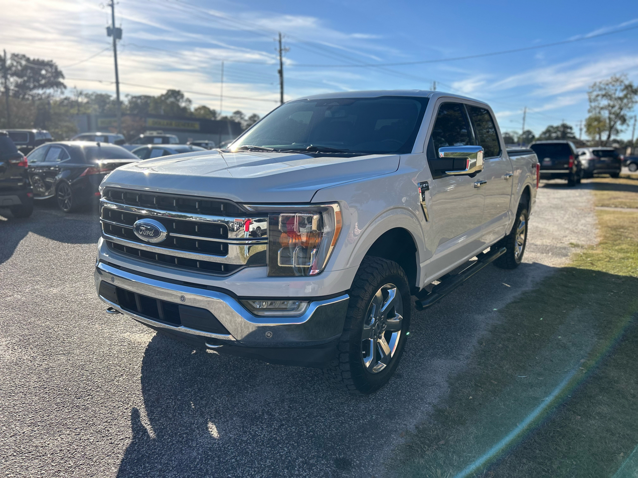 Ford F-150 Lariat 4WD SuperCrew 5.5' Box 2022 Ford F-150 Lariat 4WD SuperCrew 5.5' Box 2022