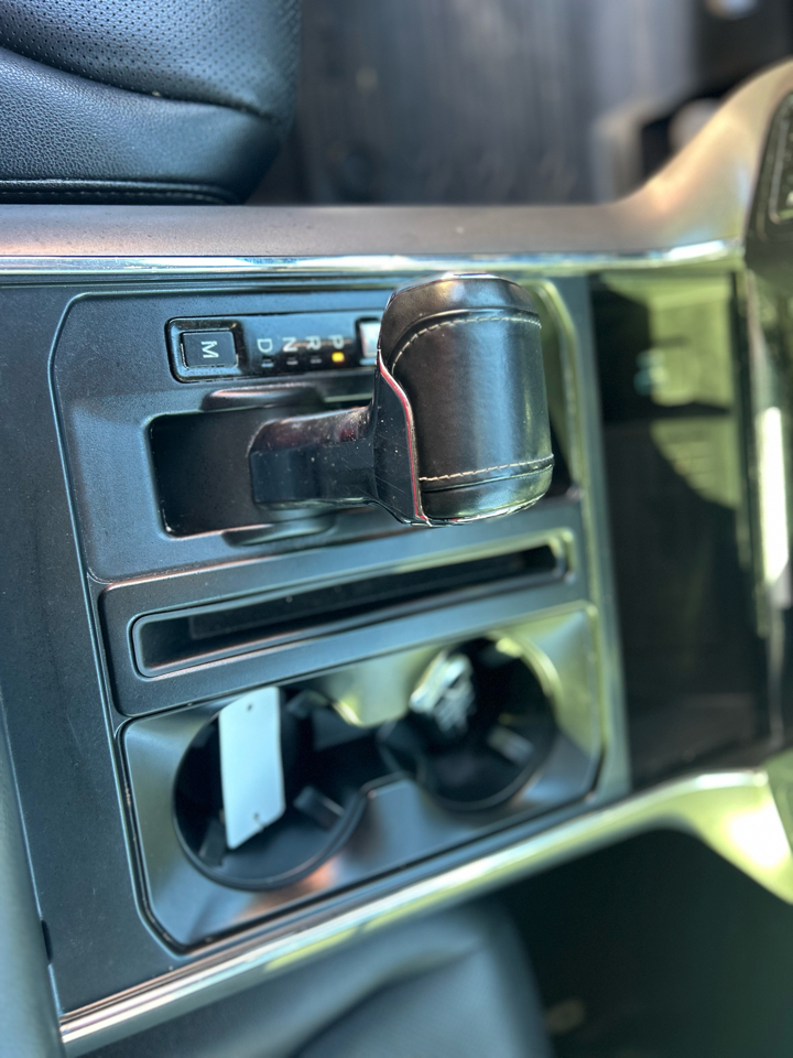 Ford F-150 Lariat 4WD SuperCrew 5.5' Box 2022 Ford F-150 Lariat 4WD SuperCrew 5.5' Box 2022