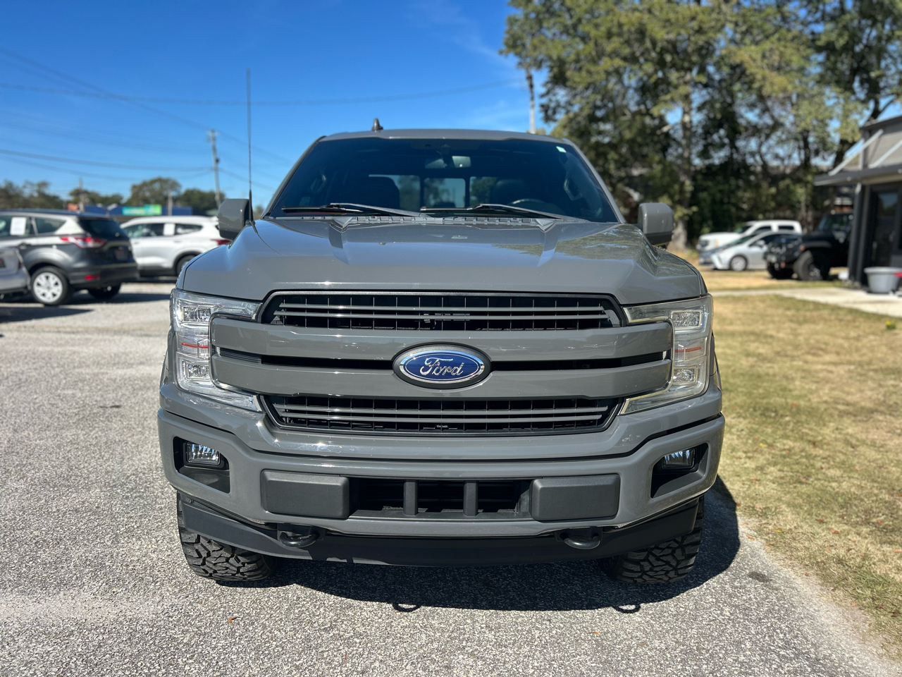 Ford F-150 Lariat 4WD SuperCrew 5.5' Box 2018 Ford F-150 Lariat 4WD SuperCrew 5.5' Box 2018