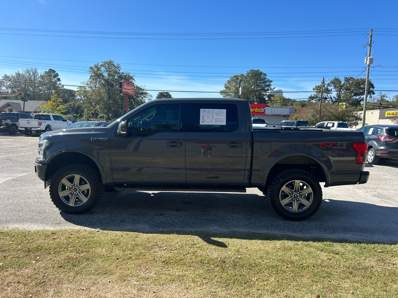 Ford F-150 Lariat 4WD SuperCrew 5.5' Box 2018 Ford F-150 Lariat 4WD SuperCrew 5.5' Box 2018