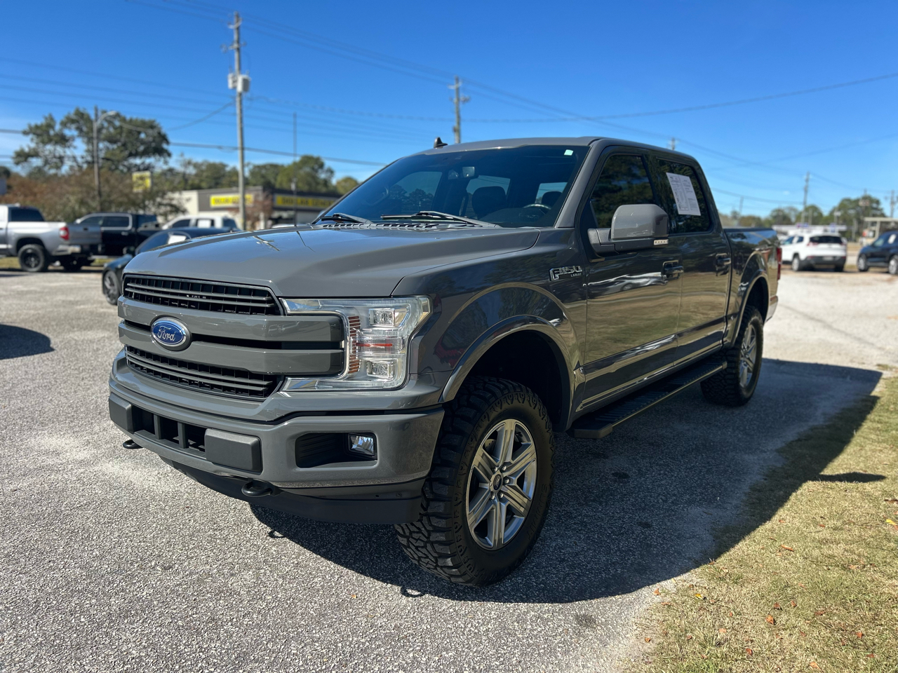 Ford F-150 Lariat 4WD SuperCrew 5.5' Box 2018 Ford F-150 Lariat 4WD SuperCrew 5.5' Box 2018
