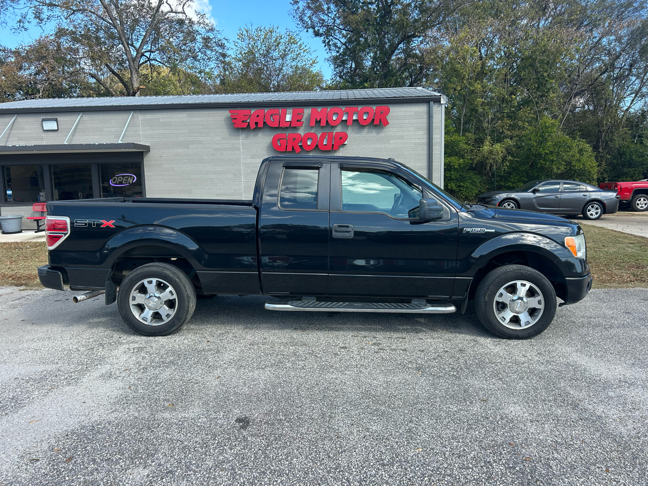 2010 Ford F-150 2WD SuperCab 145" XL