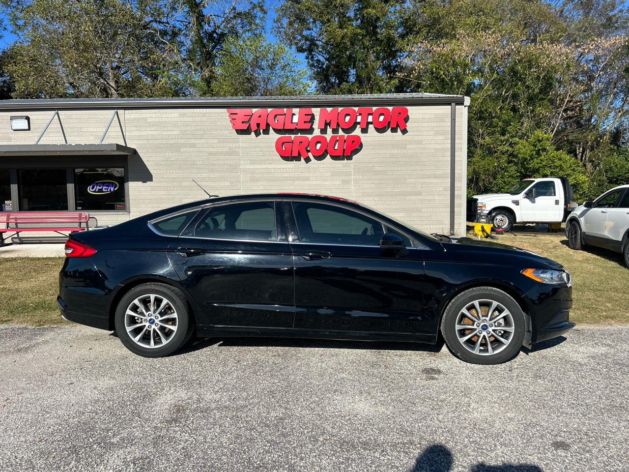 2017 Ford Fusion SE FWD