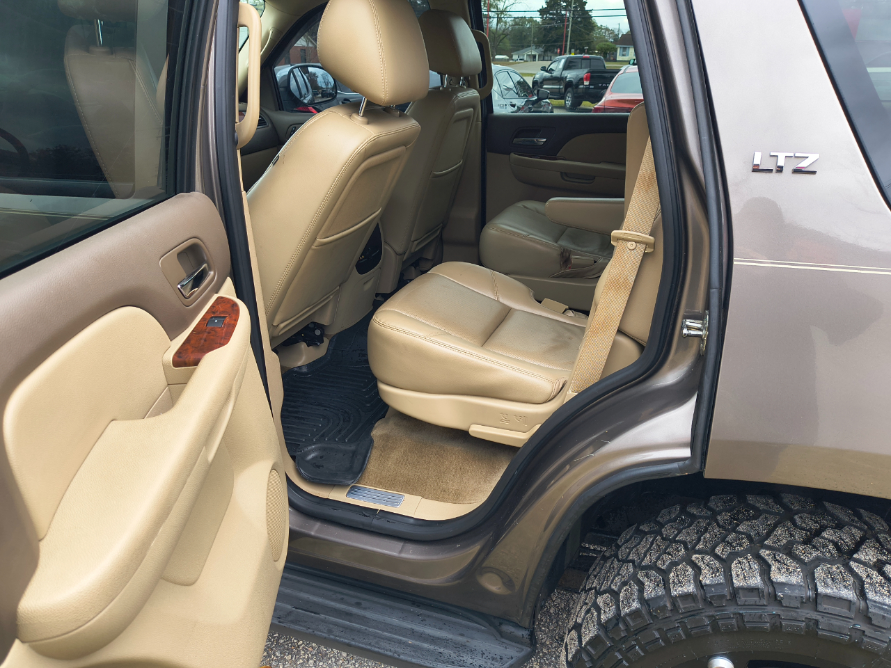 Chevrolet Tahoe 4WD 4dr 1500 LTZ 2012