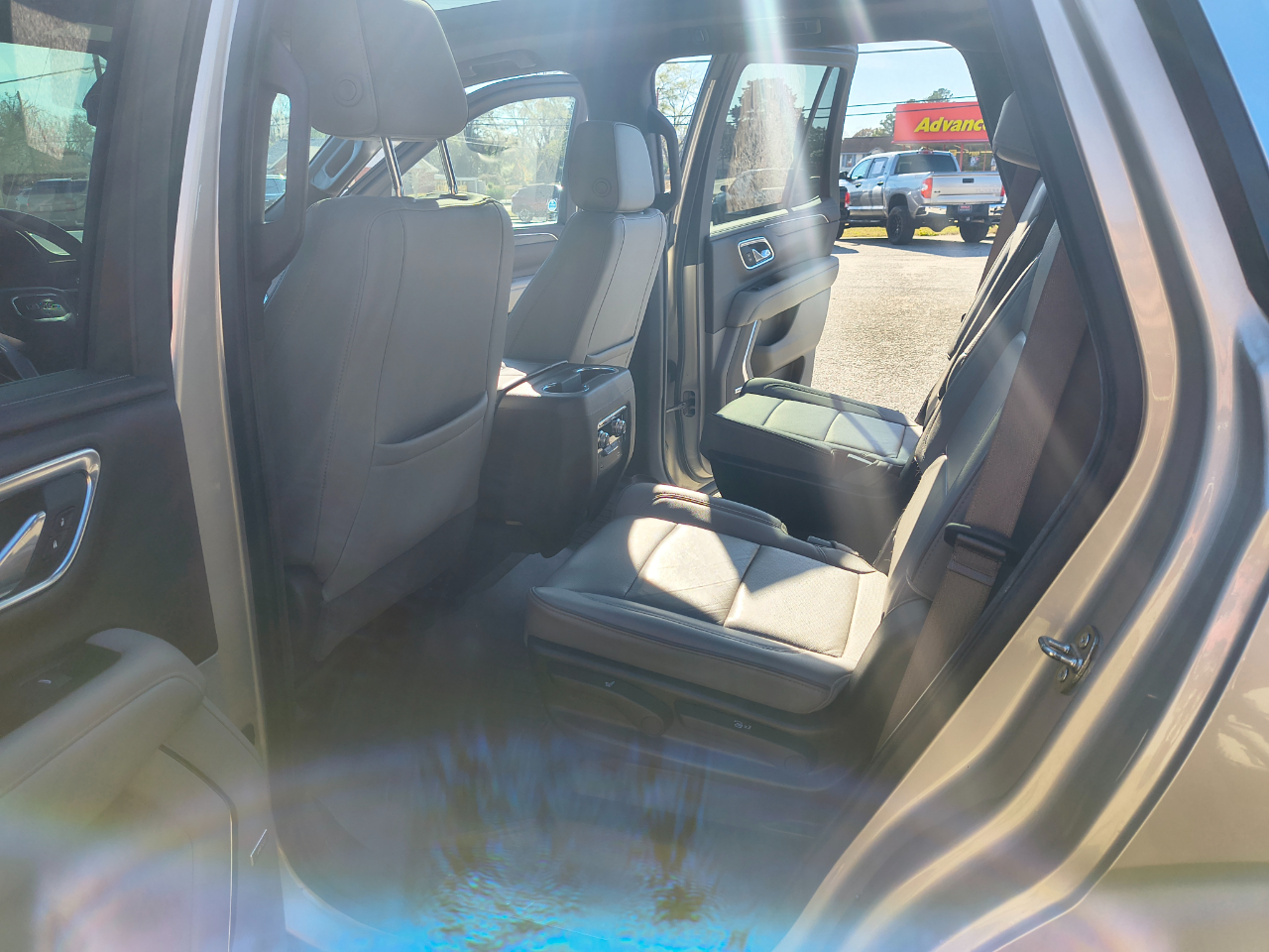 GMC Yukon 2WD 4dr SLT 2021