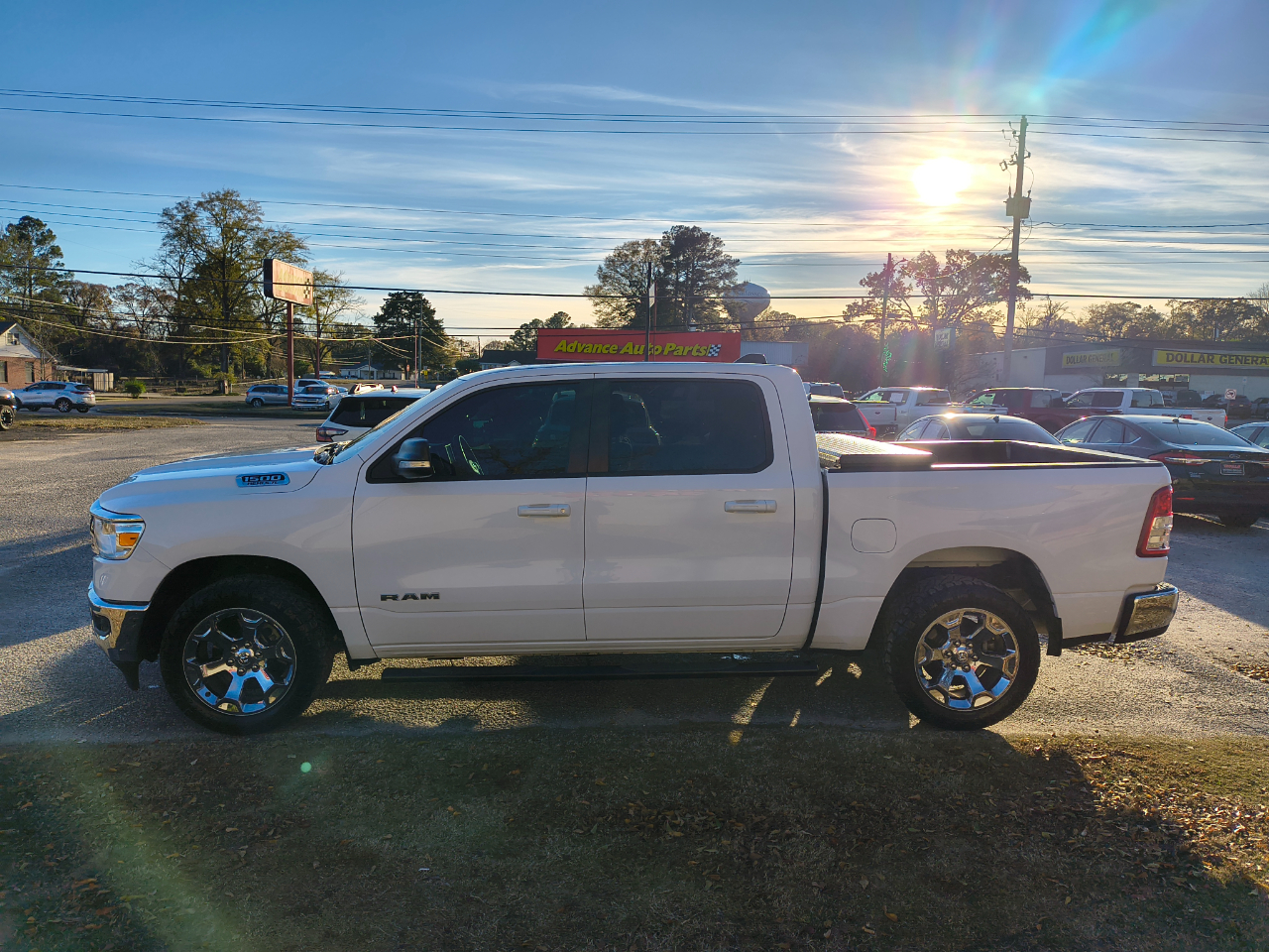 RAM 1500 Big Horn 4x4 Crew Cab 5'7" Box 2022