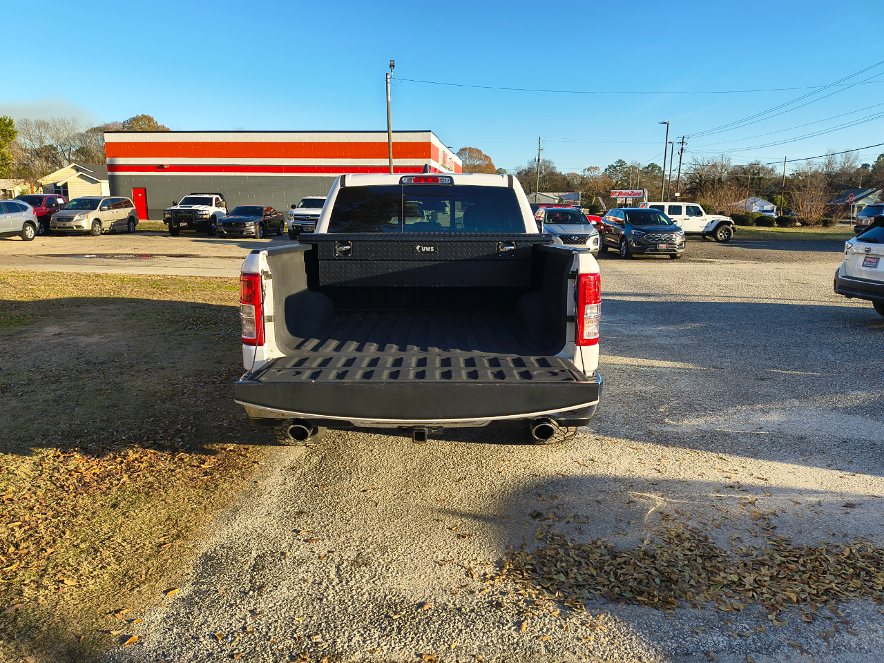 RAM 1500 Big Horn 4x4 Crew Cab 5'7" Box 2022