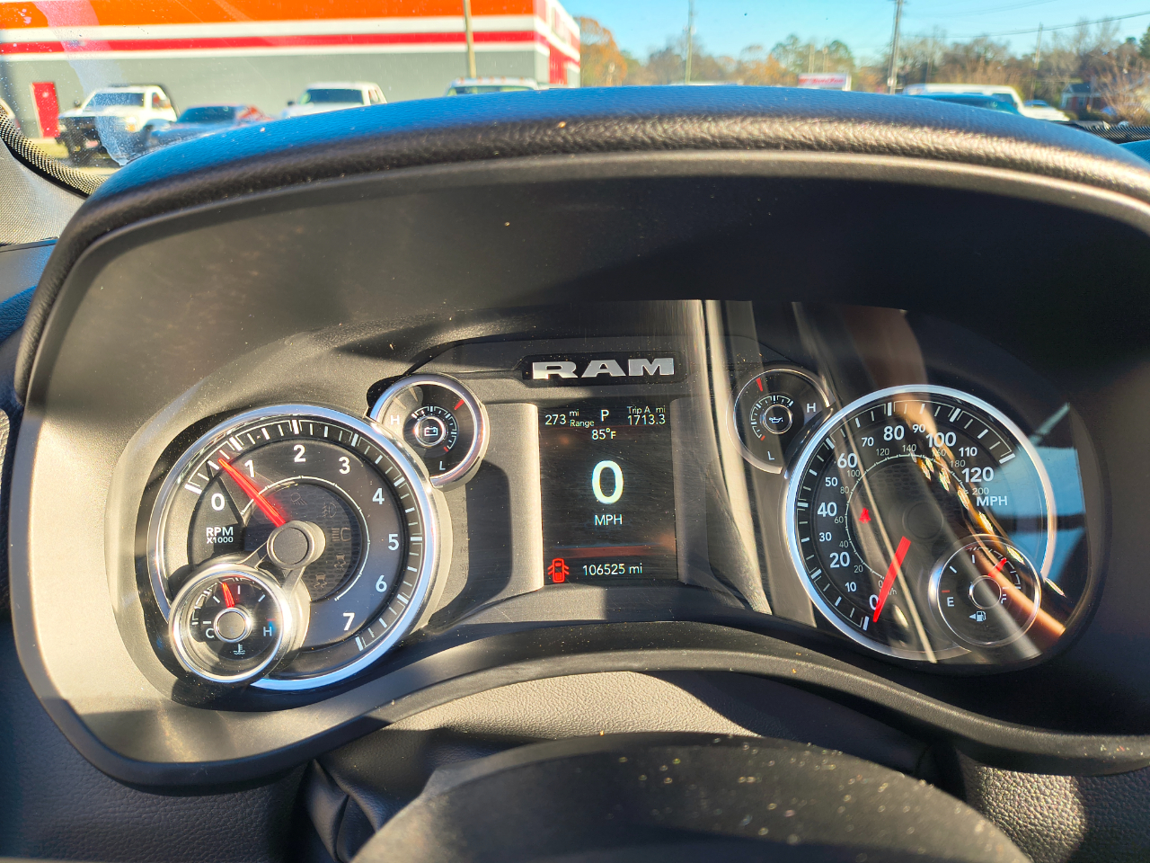 RAM 1500 Big Horn 4x4 Crew Cab 5'7" Box 2022