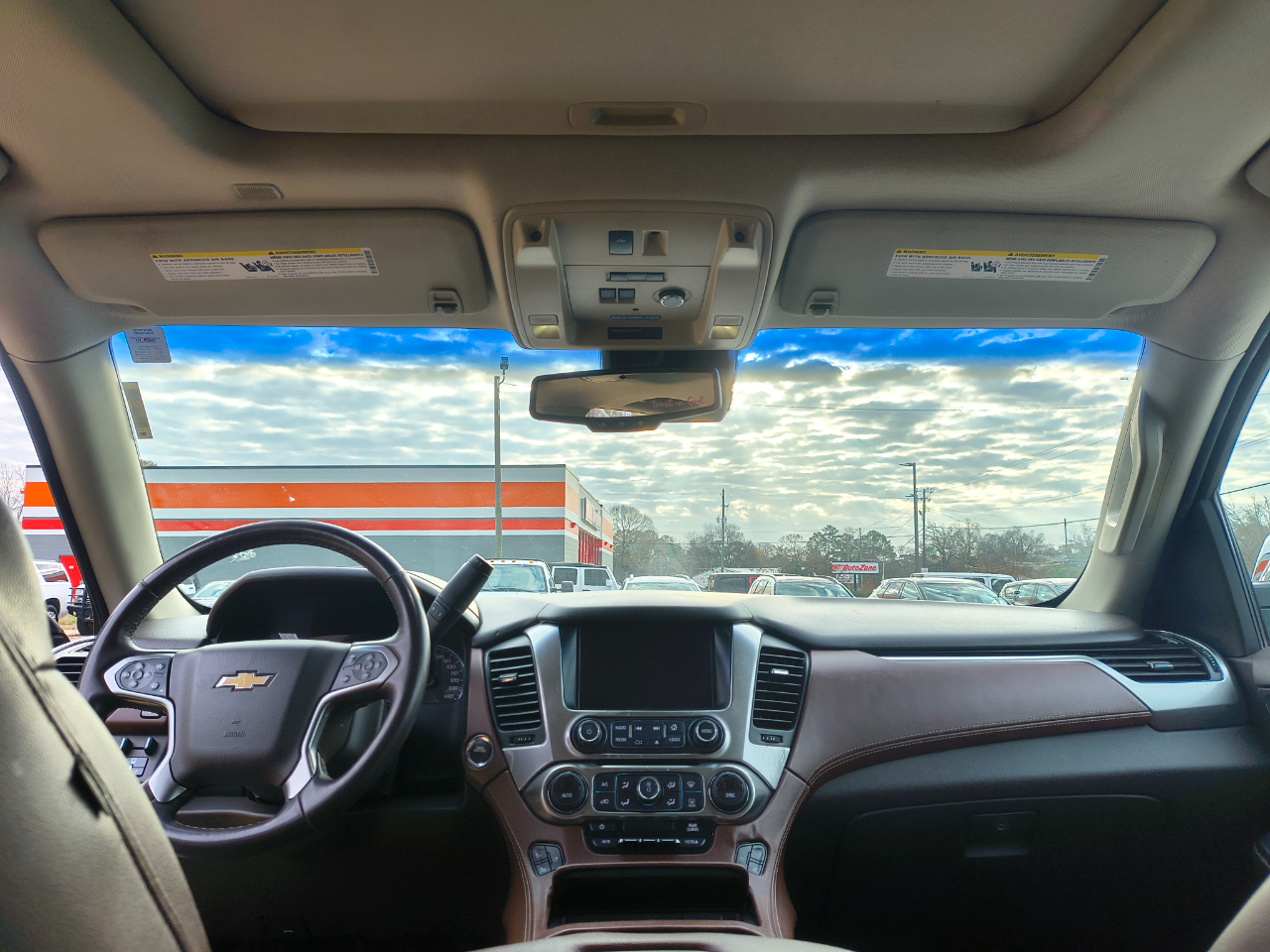 Chevrolet Suburban 2WD 4dr 1500 Premier 2017