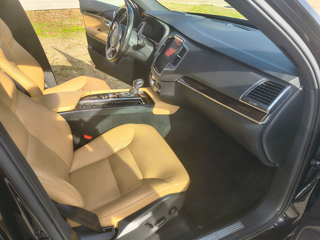 Volvo XC90 T6 AWD Momentum 2019