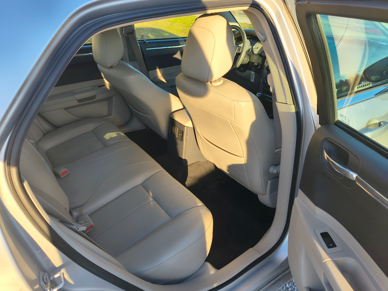 Chrysler 300 4dr Sdn 300 Limited RWD 2007