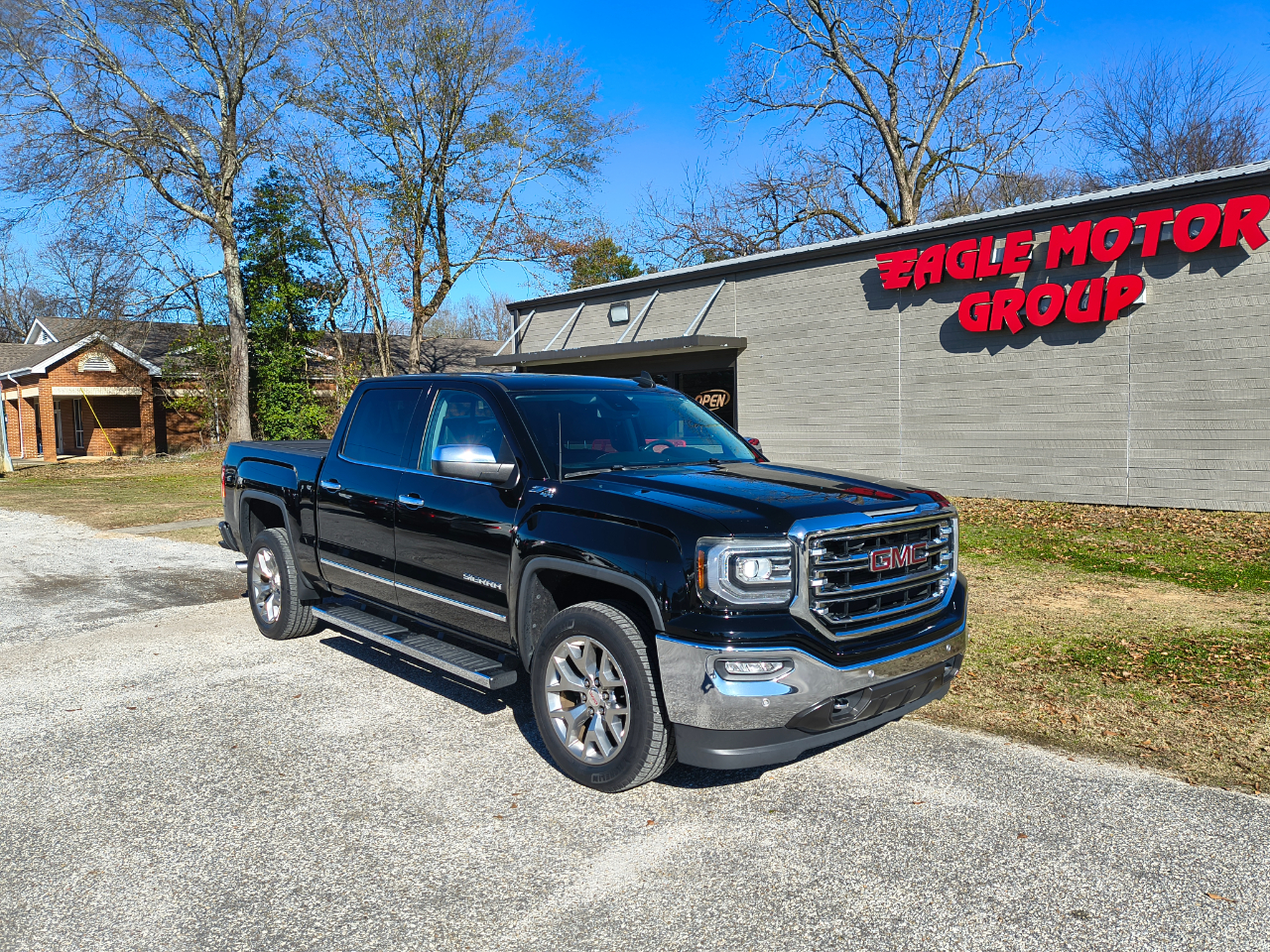 GMC Sierra 1500 4WD Crew Cab 143.5" SLT 2018