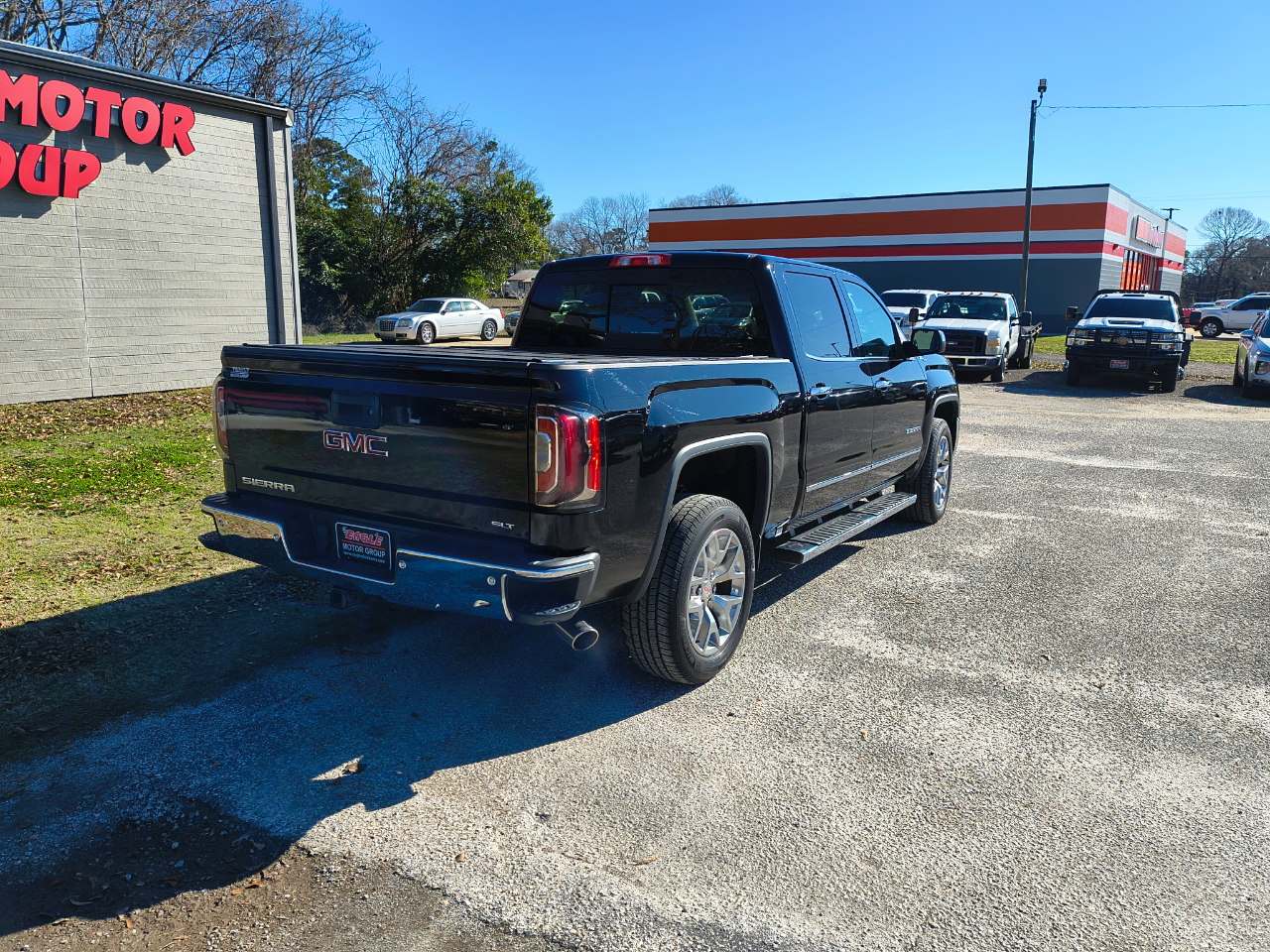 GMC Sierra 1500 4WD Crew Cab 143.5" SLT 2018