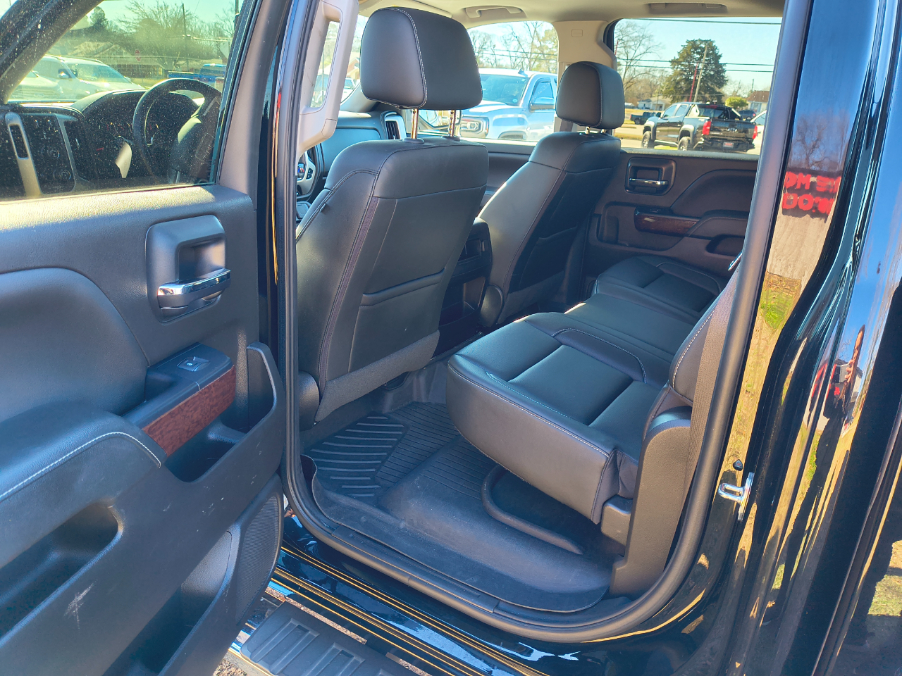 GMC Sierra 1500 4WD Crew Cab 143.5" SLT 2018