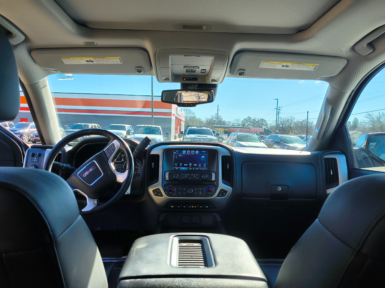 GMC Sierra 1500 4WD Crew Cab 143.5" SLT 2018