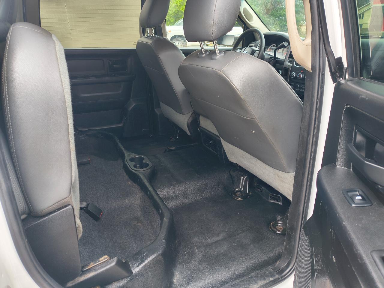 RAM 3500 Chassis Cab Tradesman 4WD Crew Cab 60" CA 172.4" WB 2018