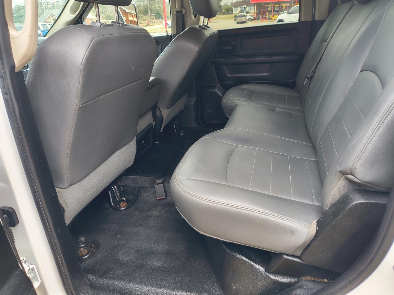 RAM 3500 Chassis Cab Tradesman 4WD Crew Cab 60" CA 172.4" WB 2018