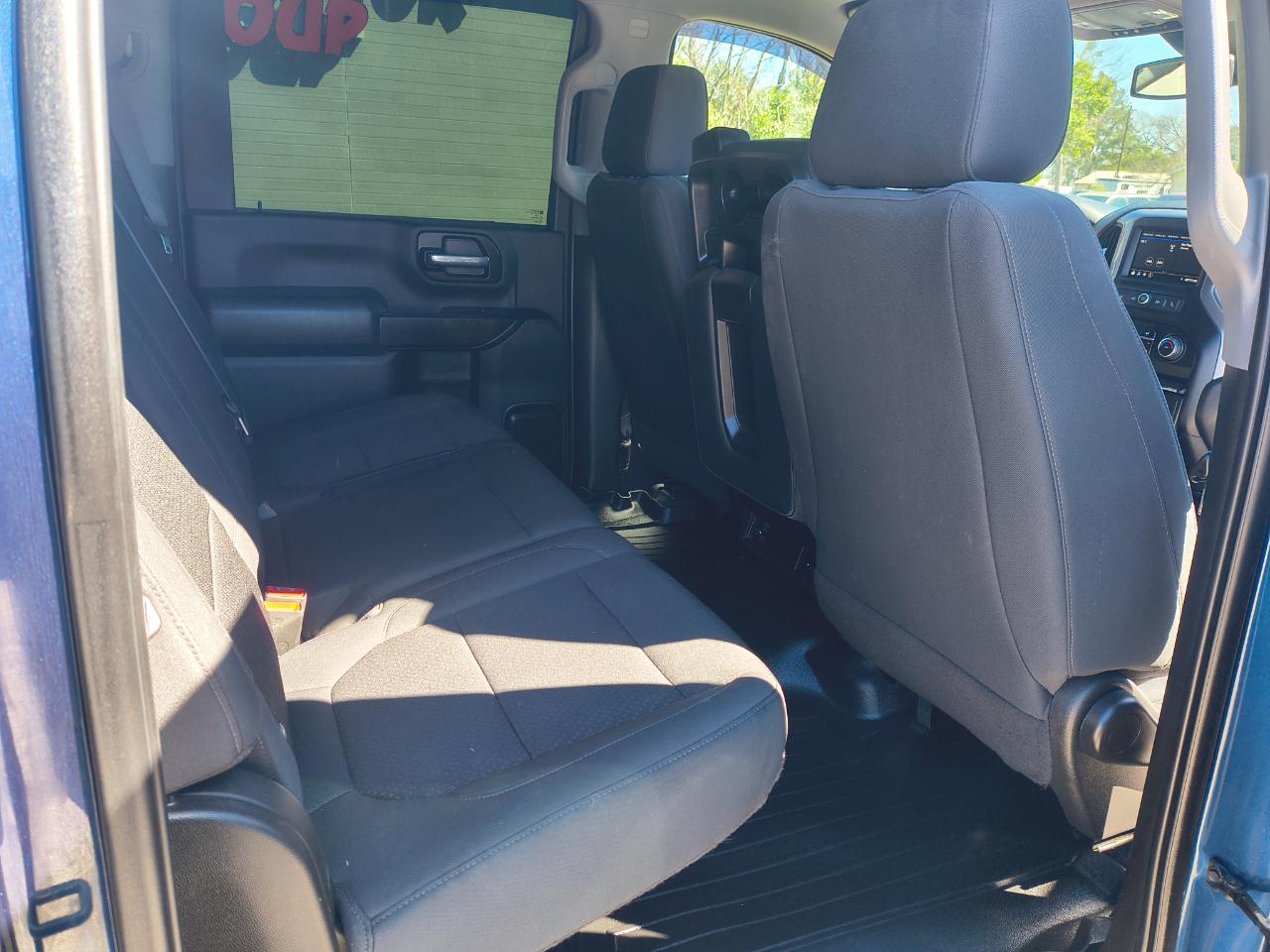 Chevrolet Silverado 2500HD 4WD Crew Cab 159" Custom 2022