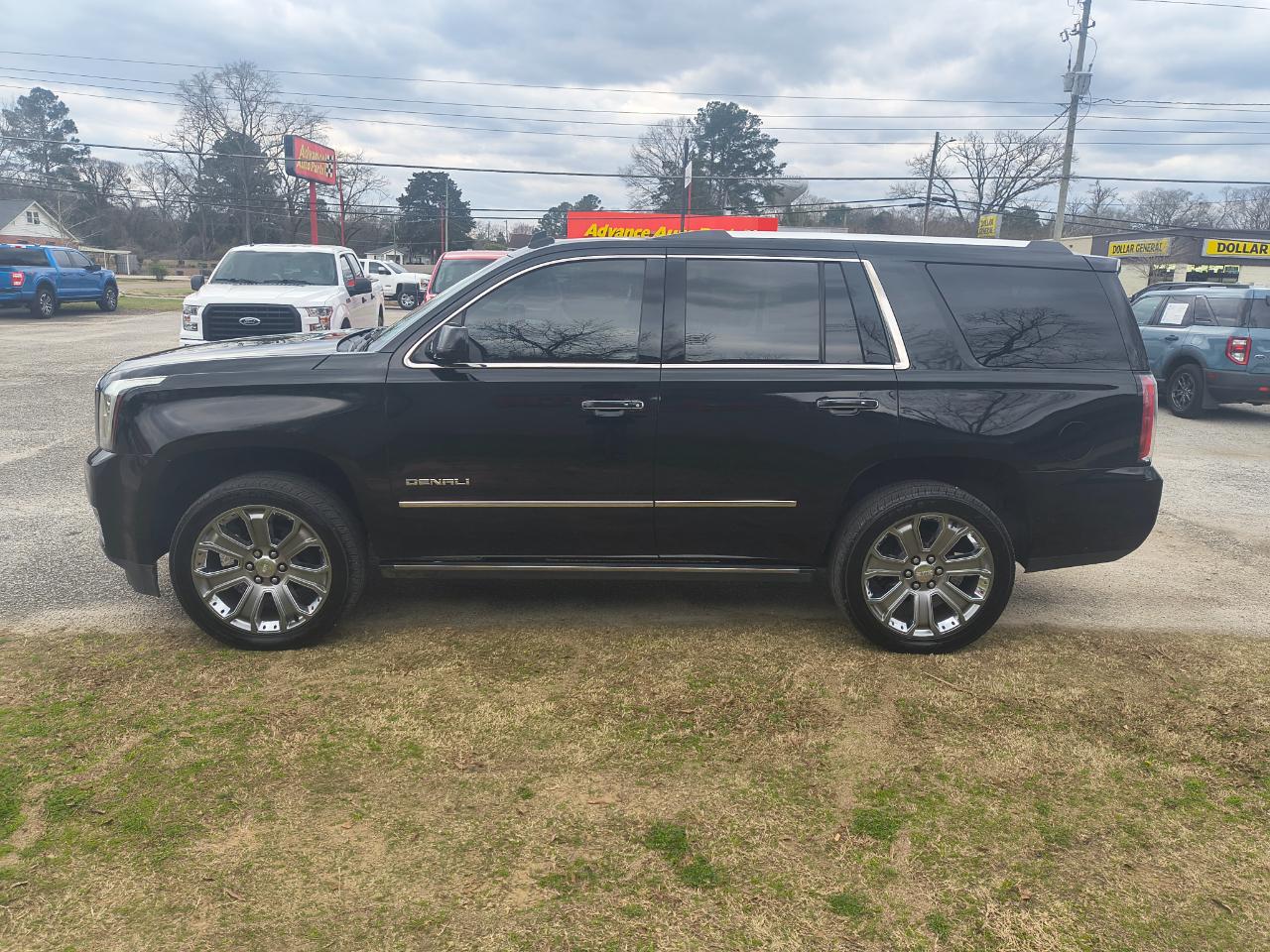 GMC Yukon 2WD 4dr Denali 2015
