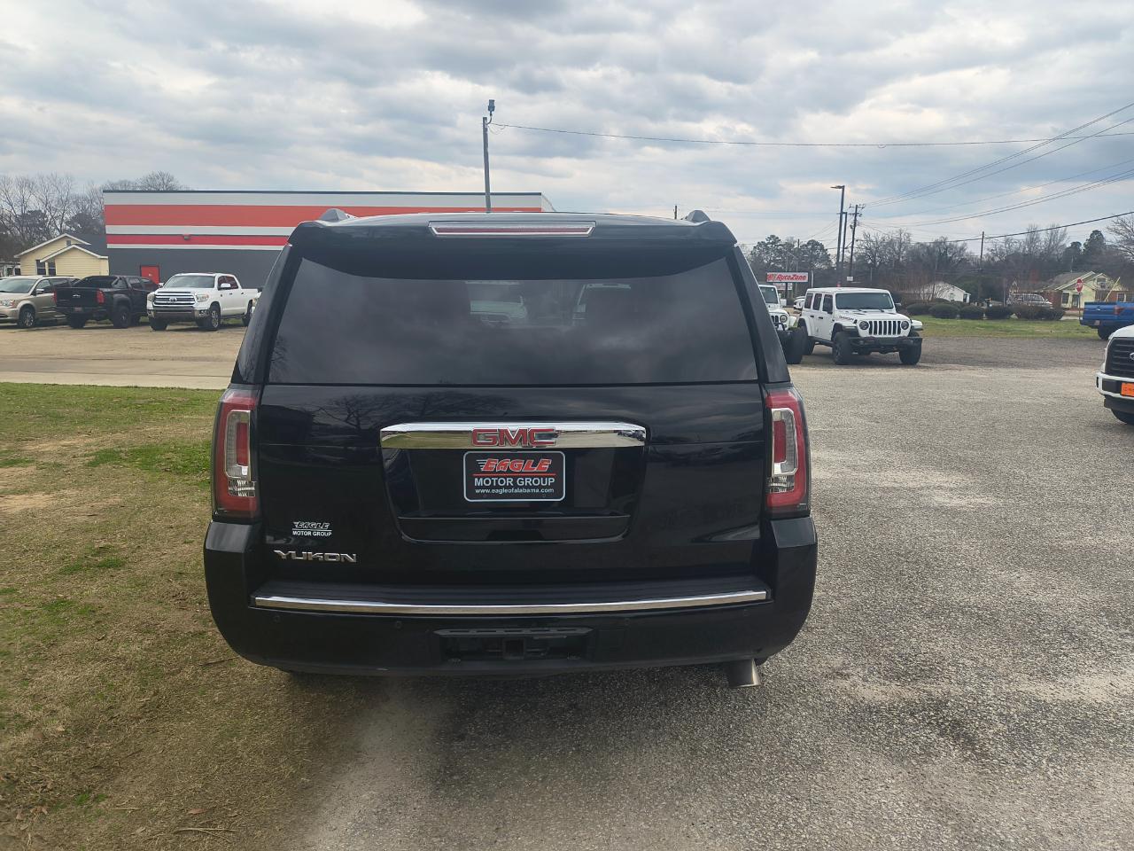 GMC Yukon 2WD 4dr Denali 2015
