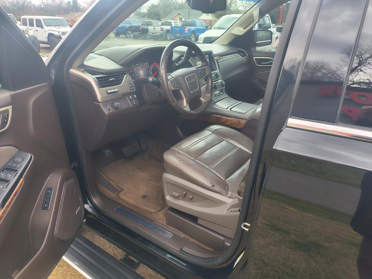 GMC Yukon 2WD 4dr Denali 2015