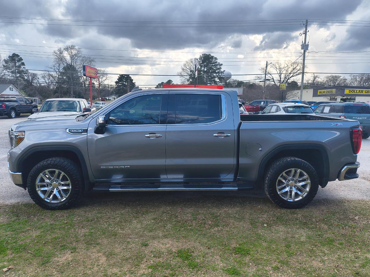 GMC Sierra 1500 4WD Crew Cab 147" SLT 2021