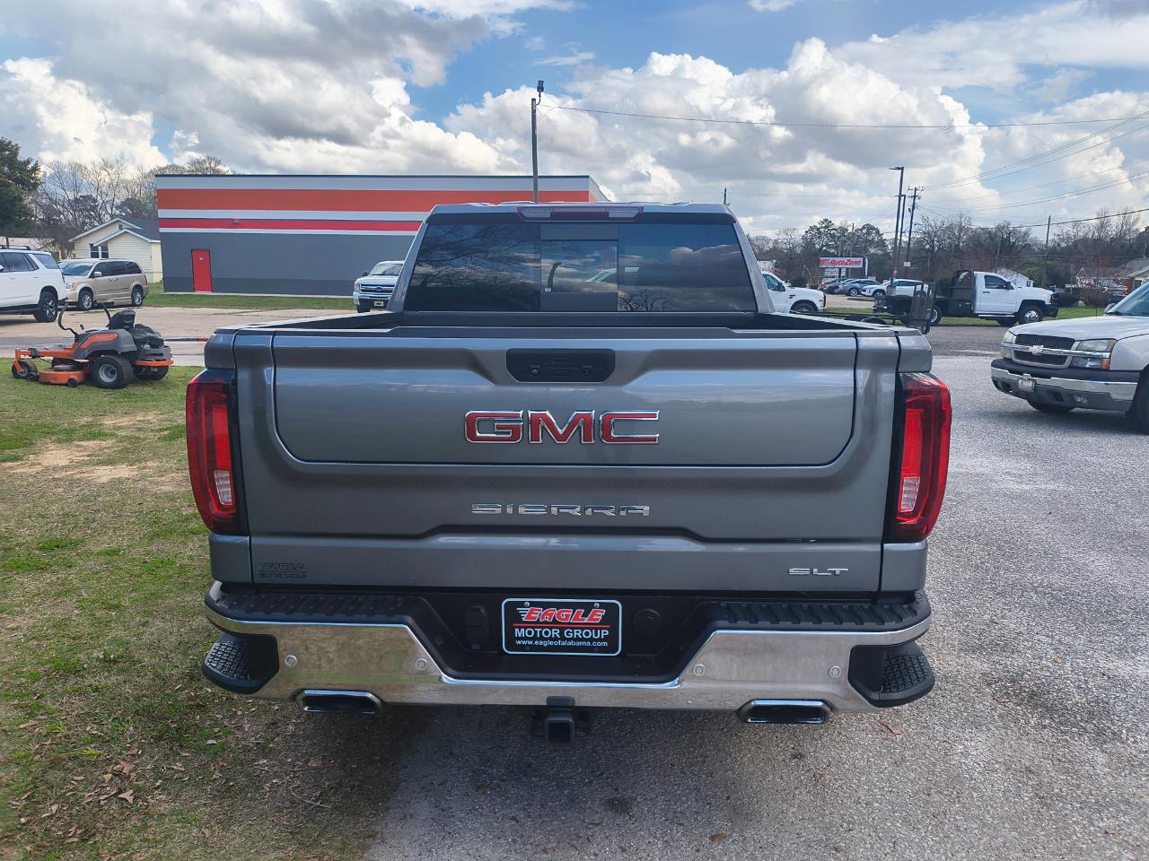 GMC Sierra 1500 4WD Crew Cab 147" SLT 2021
