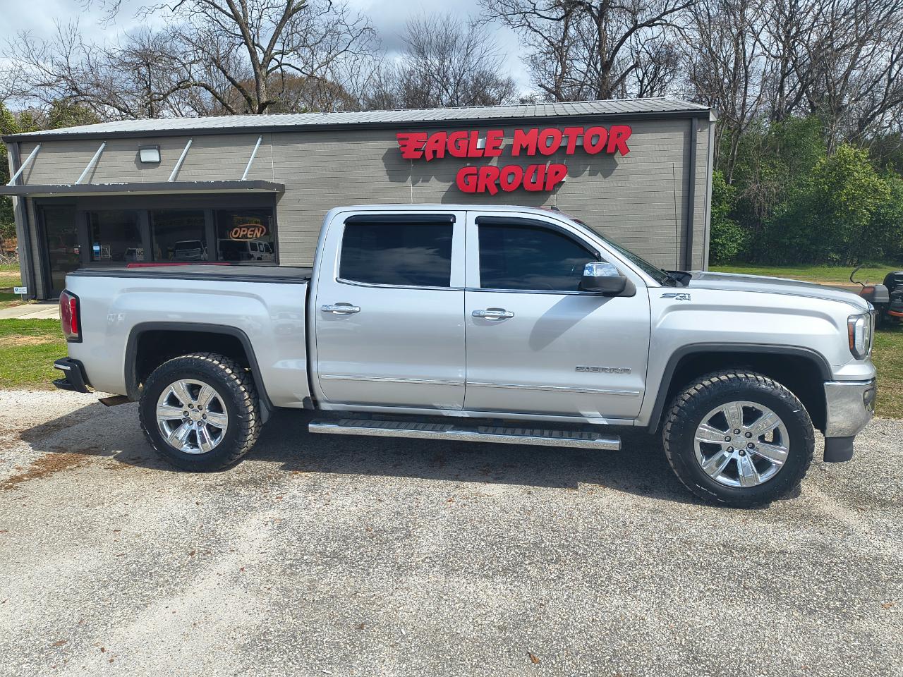 2018 GMC Sierra 1500 4WD Crew Cab 143.5" SLT