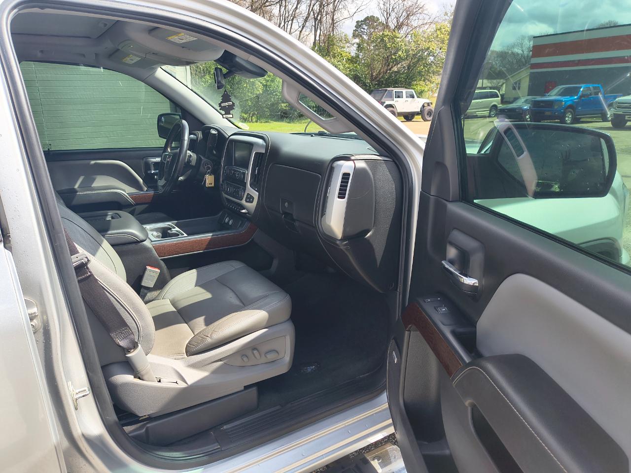 GMC Sierra 1500 4WD Crew Cab 143.5" SLT 2018