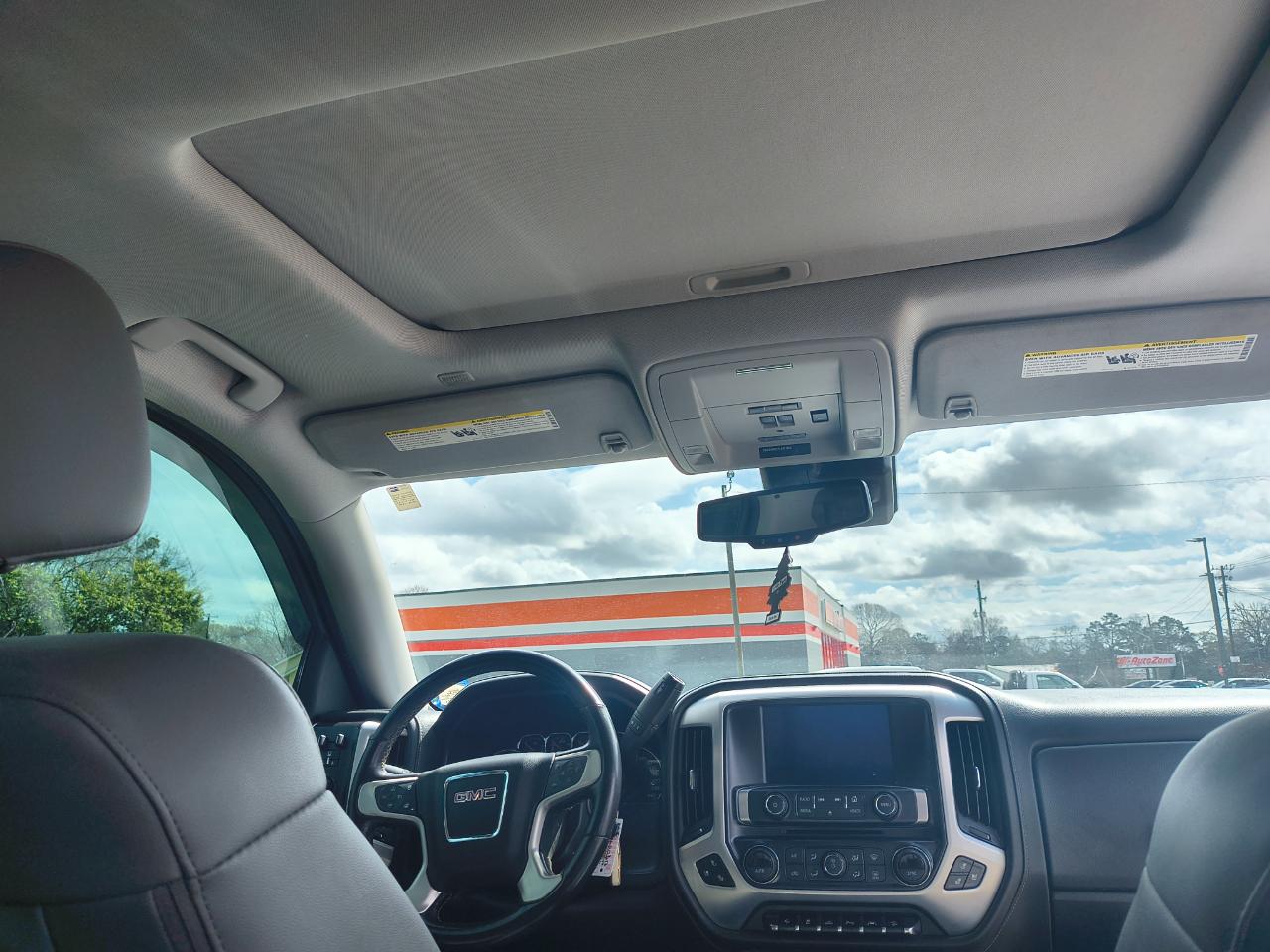 GMC Sierra 1500 4WD Crew Cab 143.5" SLT 2018