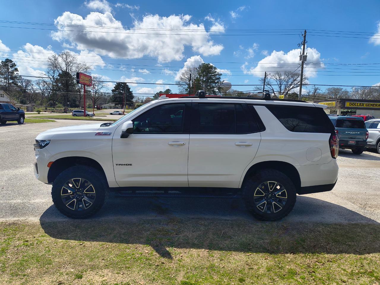 Chevrolet Tahoe 4WD 4dr Z71 2021