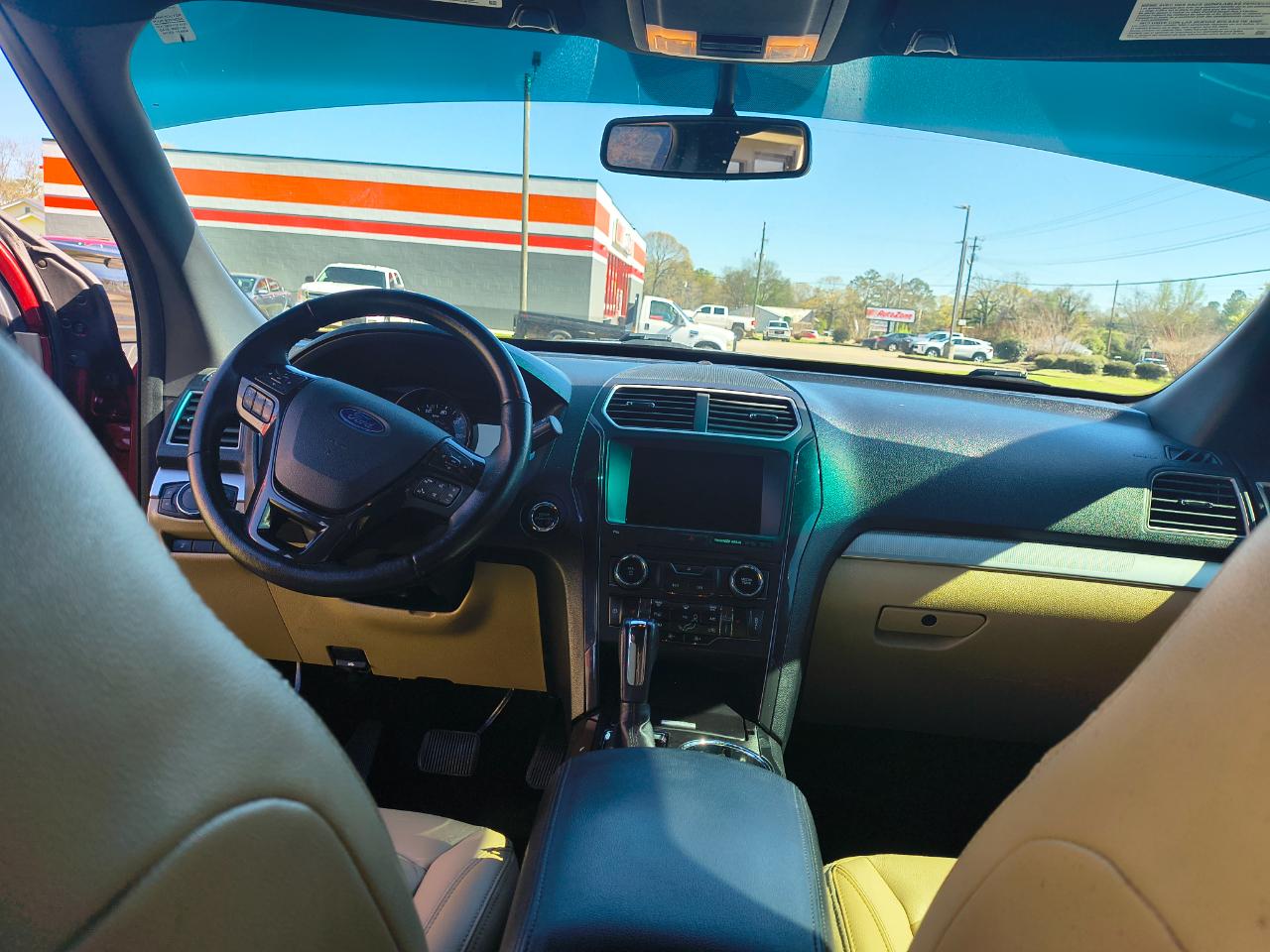 Ford Explorer XLT FWD 2017