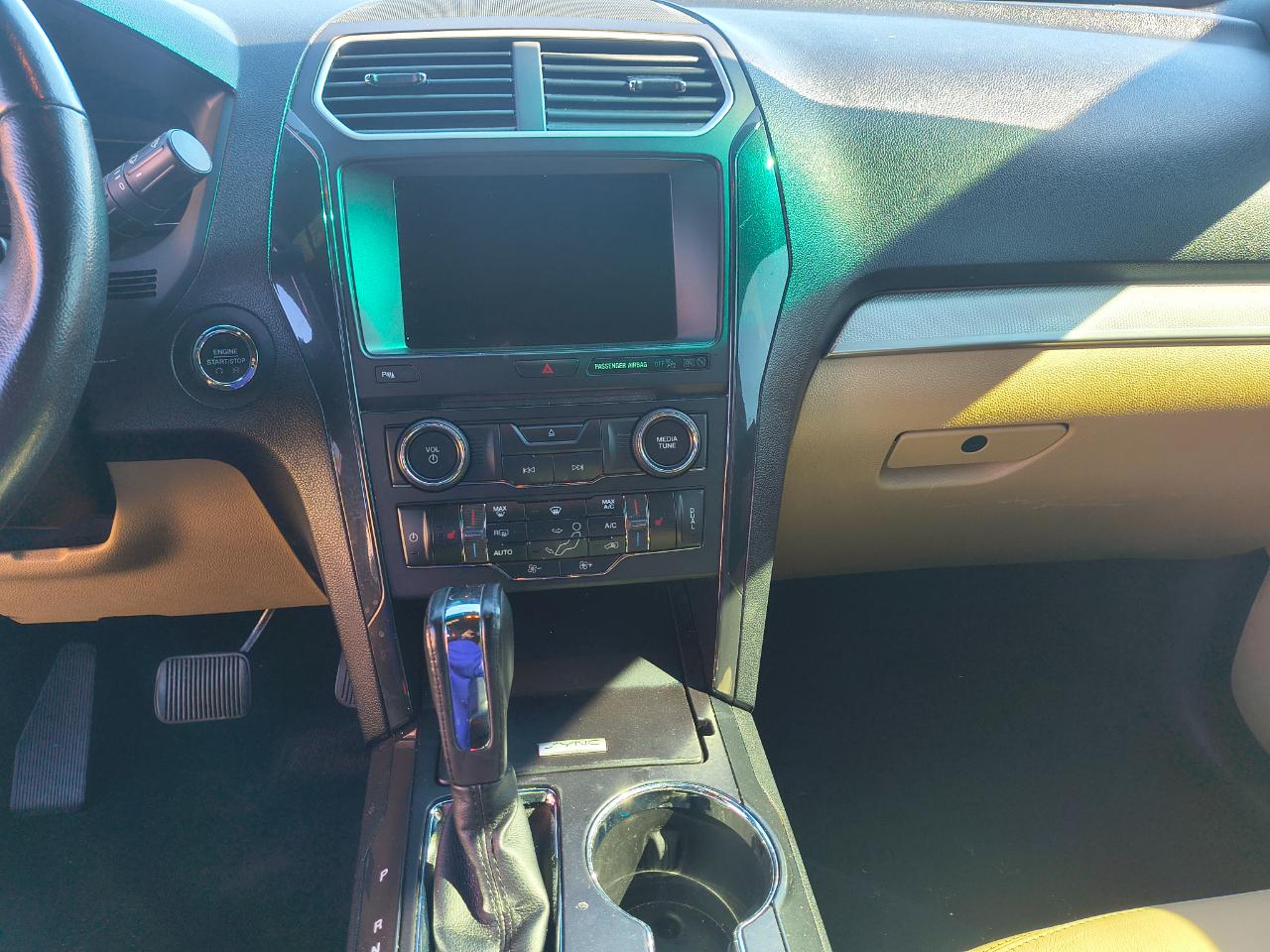 Ford Explorer XLT FWD 2017