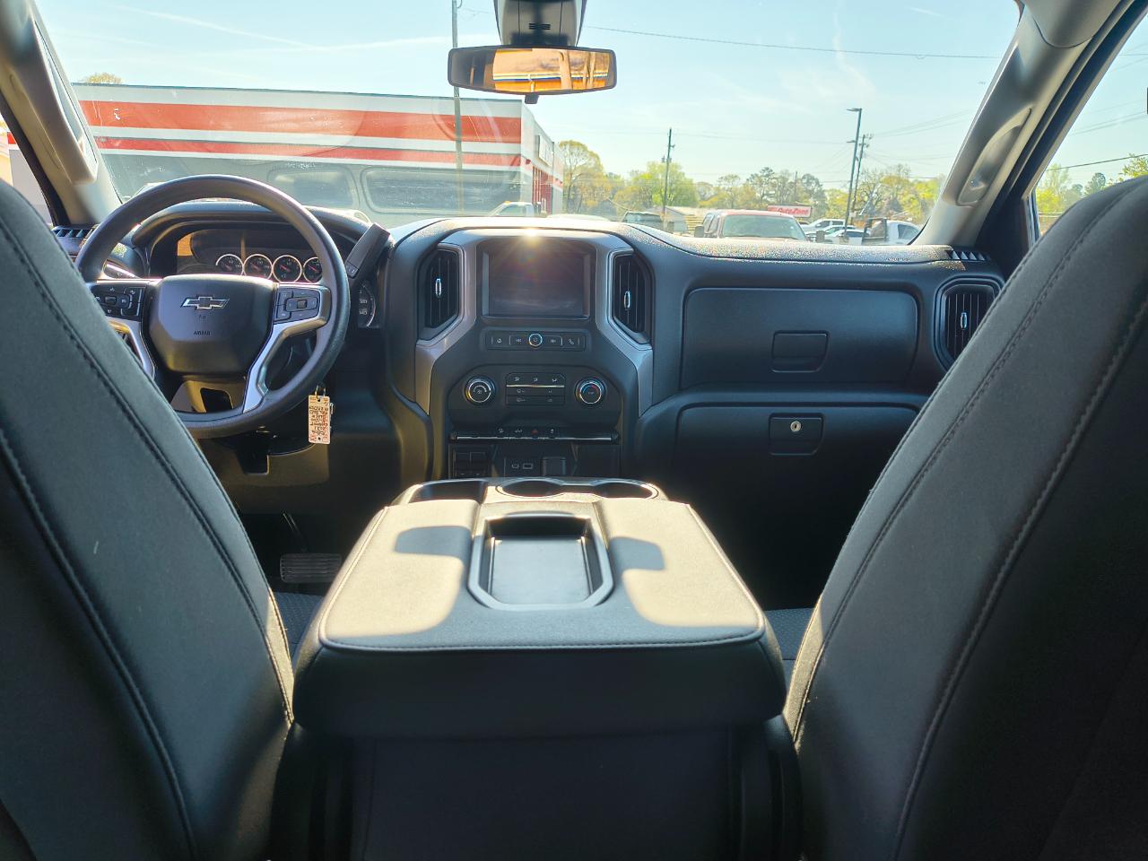 Chevrolet Silverado 1500 4WD Crew Cab 147" Custom Trail Boss 2021