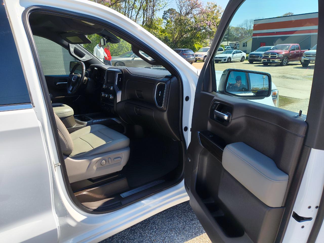 GMC Sierra 1500 4WD Crew Cab 147" SLT 2019