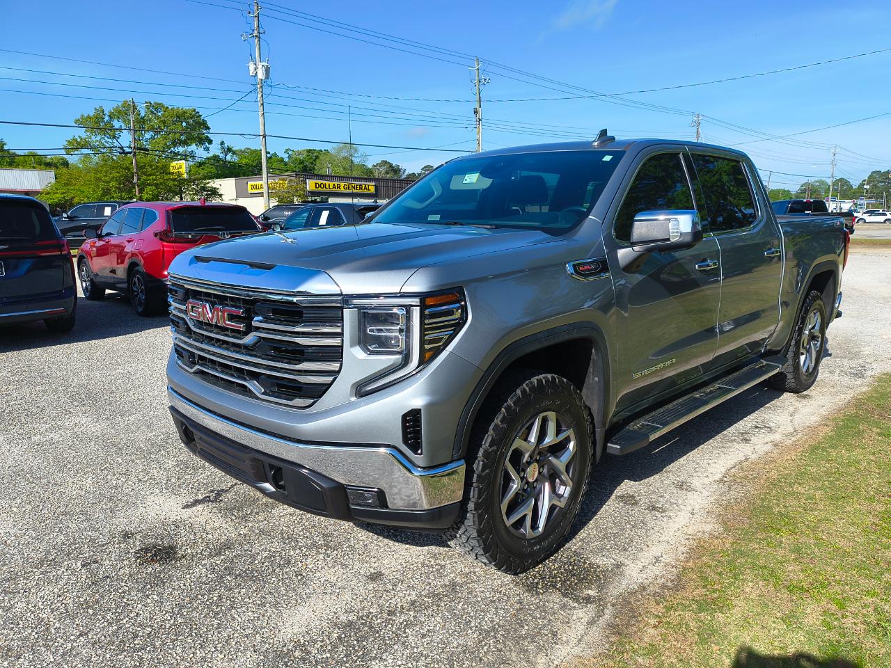 GMC Sierra 1500 4WD Crew Cab 147" SLT 2023