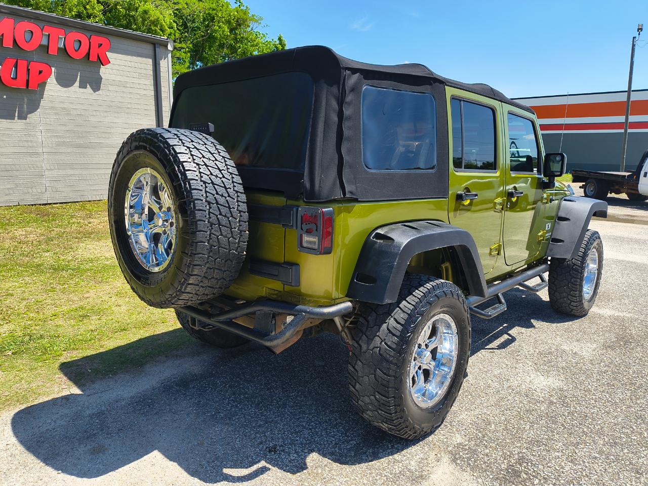 Jeep Wrangler 4WD 4dr Unlimited X 2007