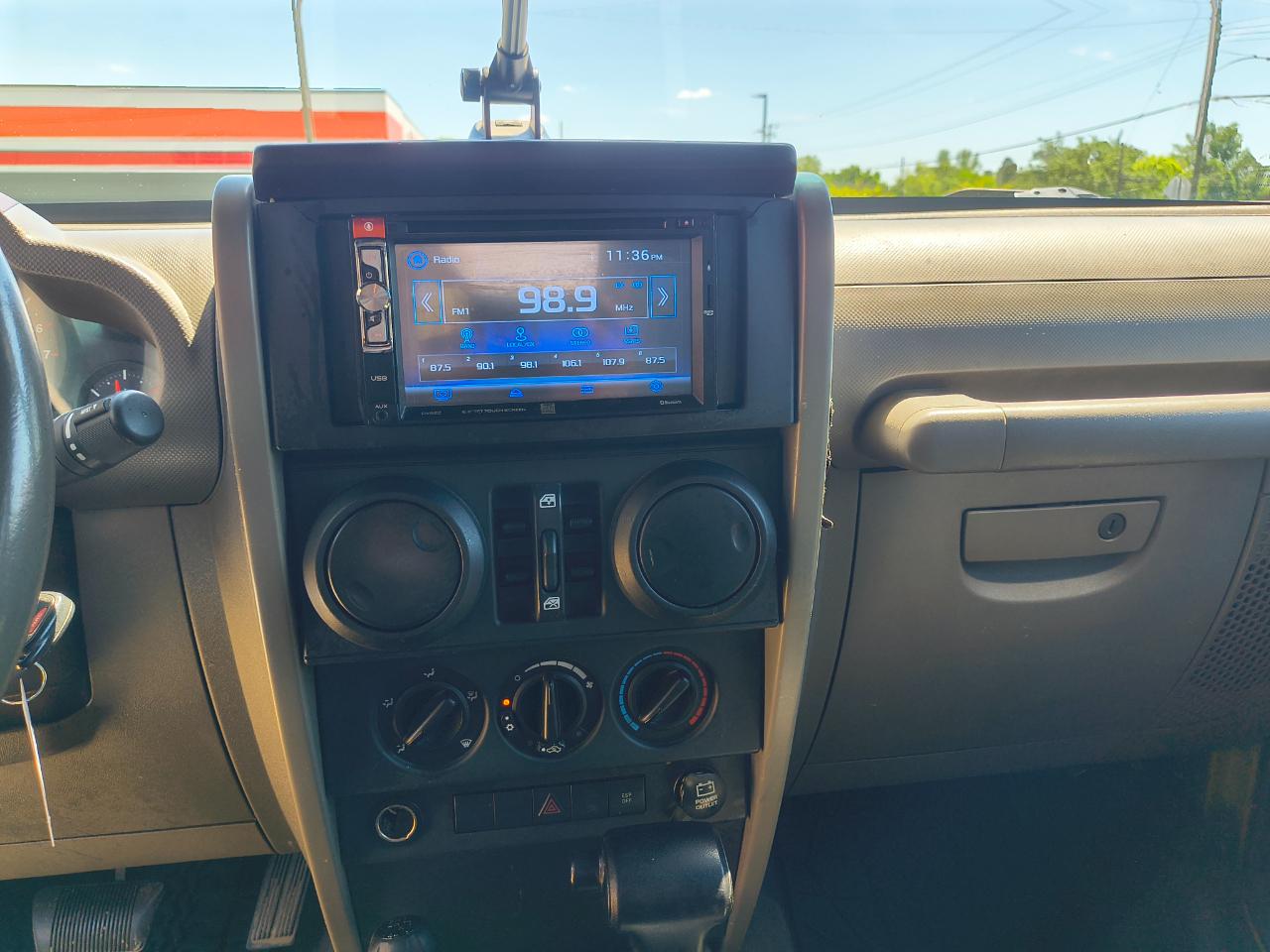 Jeep Wrangler 4WD 4dr Unlimited X 2007