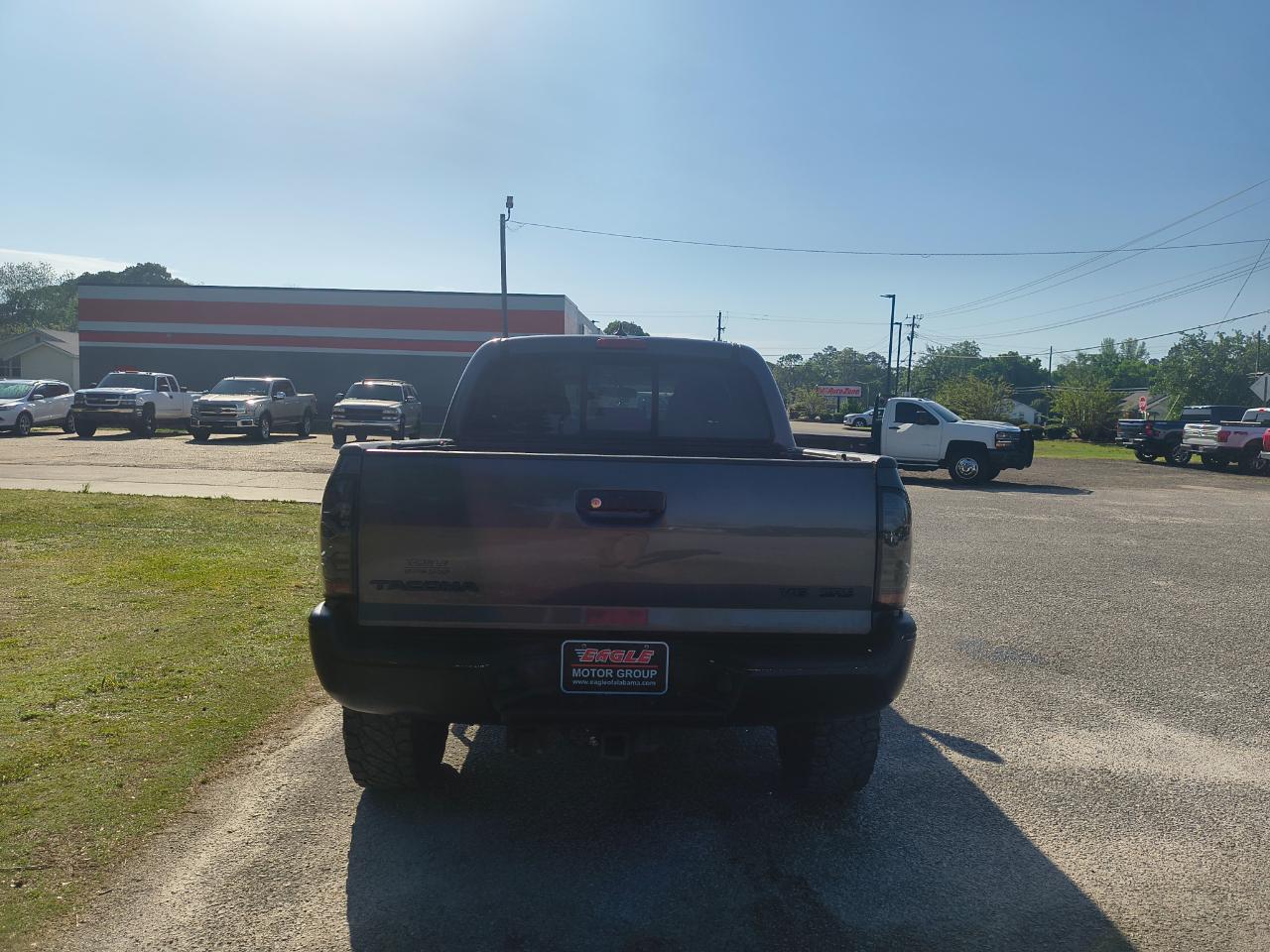 Toyota Tacoma 2WD Double Cab V6 AT PreRunner (Natl) 2015