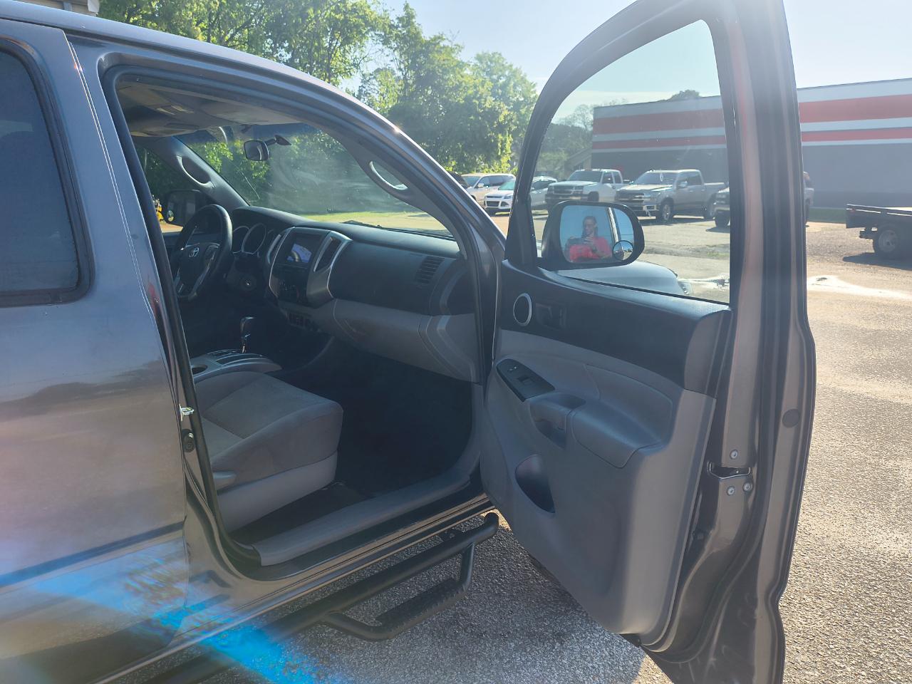 Toyota Tacoma 2WD Double Cab V6 AT PreRunner (Natl) 2015