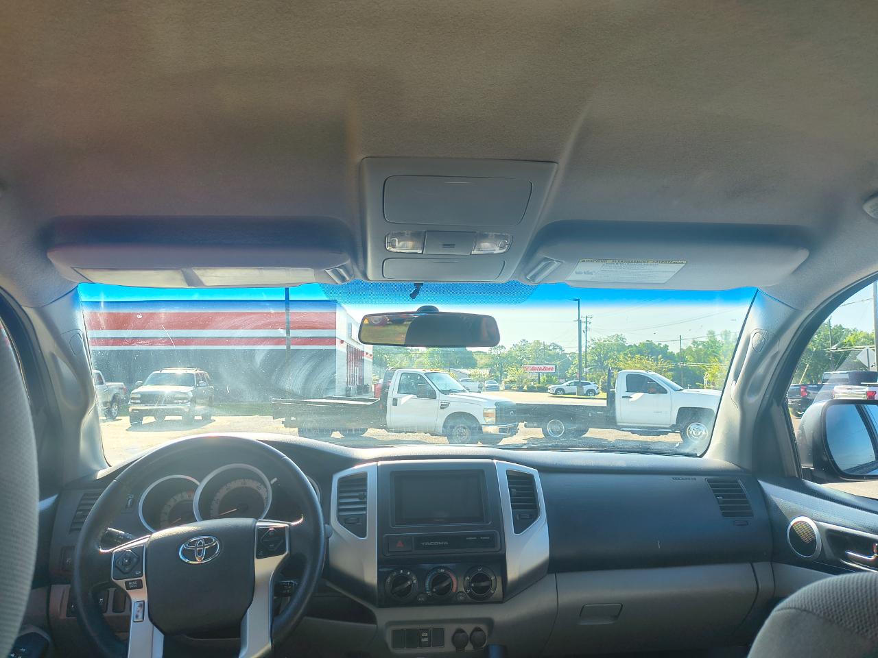 Toyota Tacoma 2WD Double Cab V6 AT PreRunner (Natl) 2015