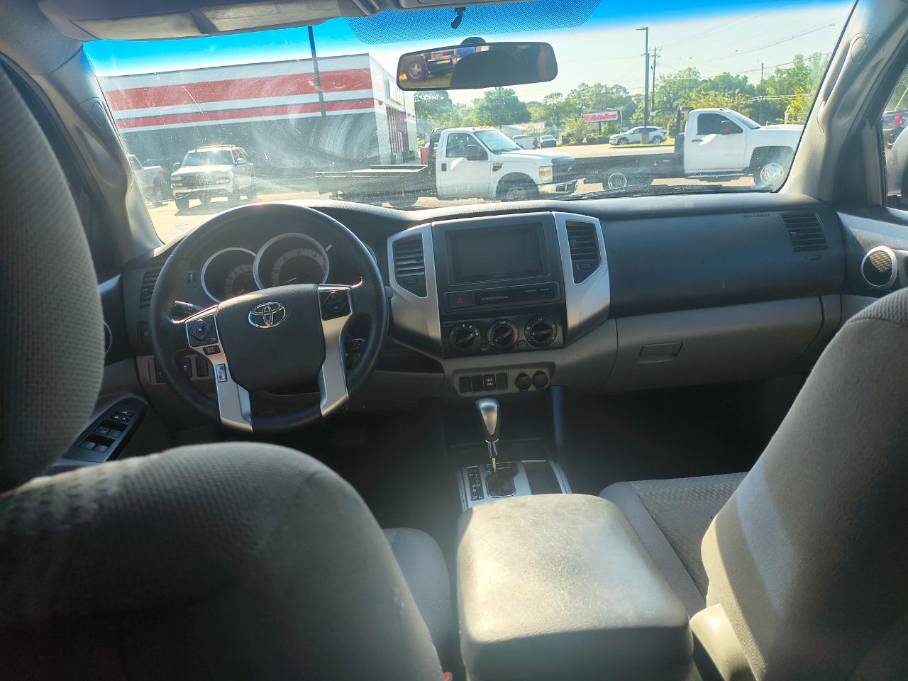 Toyota Tacoma 2WD Double Cab V6 AT PreRunner (Natl) 2015