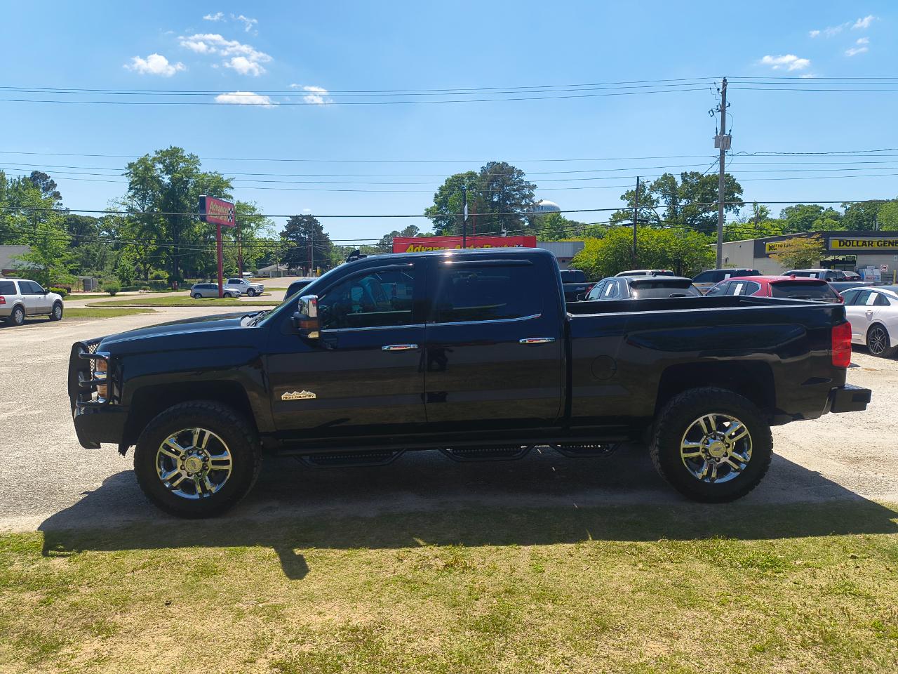 Chevrolet Silverado 2500HD Built After Aug 14 4WD Crew Cab 153.7" High Country 2015
