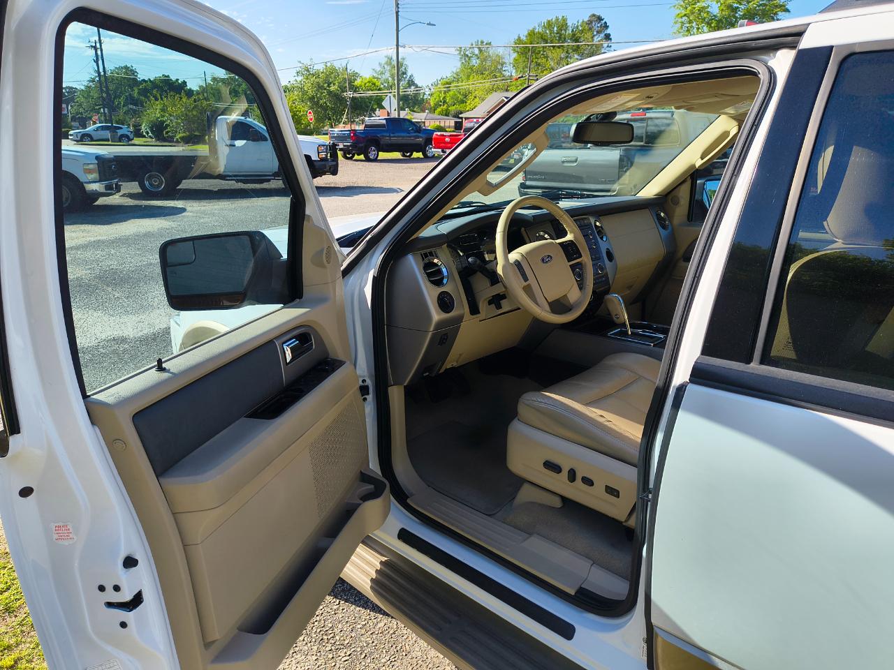 Ford Expedition 2WD 4dr King Ranch 2013